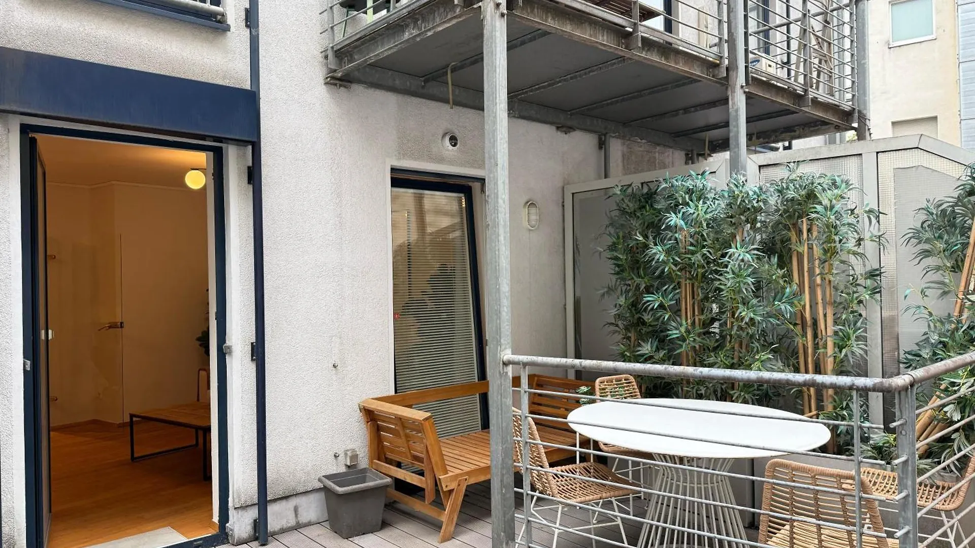Bohochic Im Herzen Koelns Mit Balkon Německo